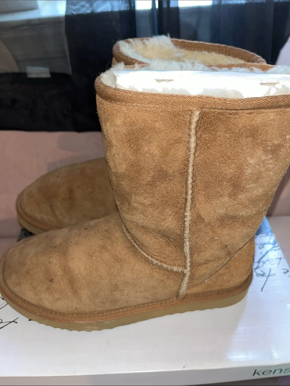 UGG Australia Classic Short Chestnut Suede Shearling Boots Authentic ✨